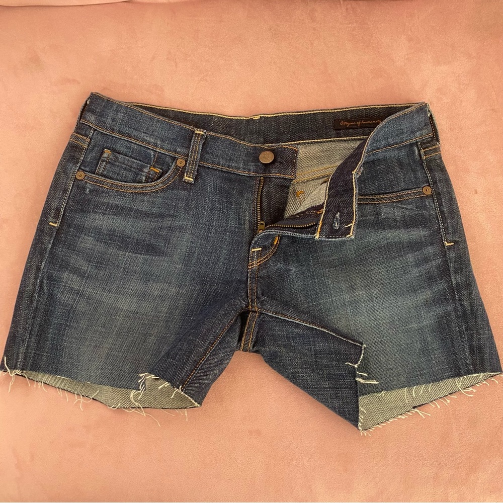 Citizens of Humanity Low Waist Cutoff Shorts Women’s Size 28 Waist 4.5 inseam - Picture 9 of 11